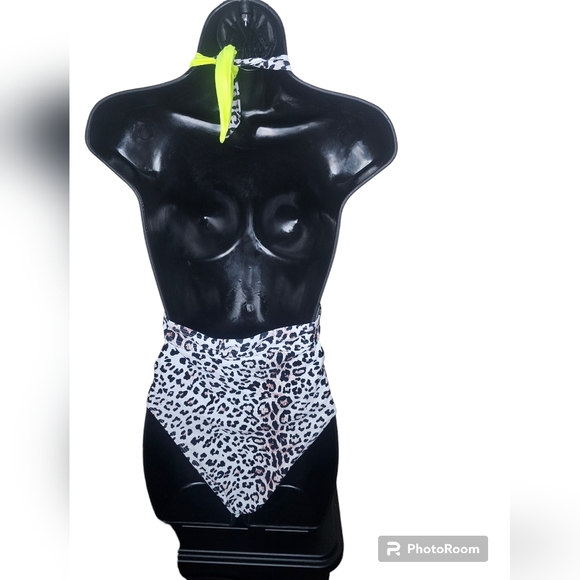 Ree Bees women's neon green/animal print one piece Swimwear size L - Picture 3 of 8